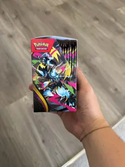Pokemon TCG: Mega Evolution - Pitch Black Half Booster Box (18 Packs) - Image 3