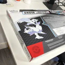 Pokemon TCG Unova Heavy Hitters Premium Collection Box Black Bolt & White Flare - Image 3