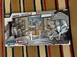 Pokemon TCG Unova Heavy Hitters Premium Collection Black Bolt & White Flare NEW - Image 1