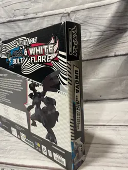 Pokemon TCG Unova Heavy Hitters Premium Collection Black Bolt & White Flare NEW - Image 3
