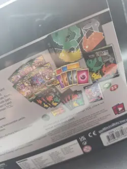 Pokemon TCG Evolving Skies Elite Trainer Box ETB - NEW + SEALED - Image 3