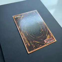 Blue-Eyes White Dragon Rare Holo Yu-Gi-Oh Card SDK-001 - Image 4