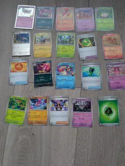 Pokemon TCG 20-Card Bundle Assorted Random Cards - Image 1