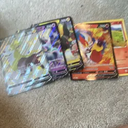 Pokemon TCG card lot + binder. 400+ cards - Image 2