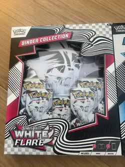 Pokemon TCG Scarlet & Violet White Flare & Black Bolt Binder collection - Image 3