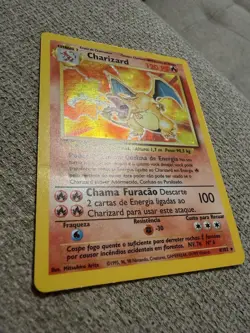 Pokemon TCG Charizard 4/102 Base Set Holo Rare Stage 2 120 HP Portuguese DAMAGED - Image 2