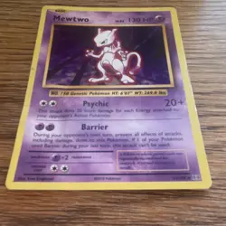 Pokemon card Mewtwo 51/108 Evolutions Rare Holo ENG 2016 - Image 2