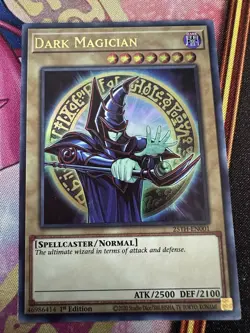 Yu Gi Oh! Dark Magician Ultra Rare 1st Edition Battle of Chaos EN001 Near Mint - Image 1