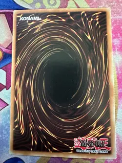 Yu Gi Oh! Dark Magician Ultra Rare 1st Edition Battle of Chaos EN001 Near Mint - Image 2