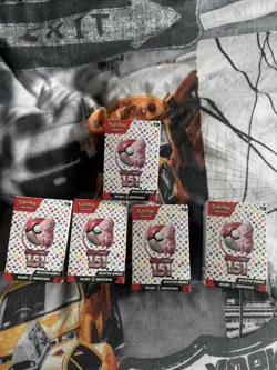 Pokemon TCG Scarlet & Violet 151 Booster Bundle Sealed New Mint authentic - Image 1