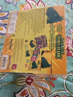 Pokemon TCG Sword & Shield Rebel Clash Elite Trainer Box English SEALED W/ TEAR - Image 2