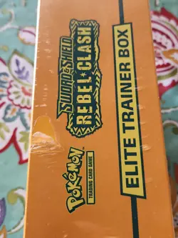 Pokemon TCG Sword & Shield Rebel Clash Elite Trainer Box English SEALED W/ TEAR - Image 4