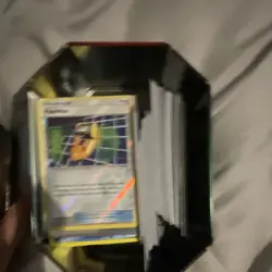 Pokemon TCG Charizard Trading Card Tin with Mixed Card Lot, Multiple Cards - Image 2