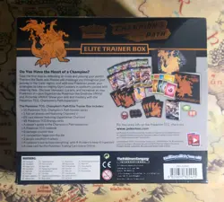 Sword & Shield Champion’s Path: Elite Trainer Box Pokemon TCG - Image 2