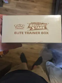 Pokemon TCG Sword & Shield Brilliant Stars Elite Trainer Box - 8 Packs (85012) 820650850127 - Image 5