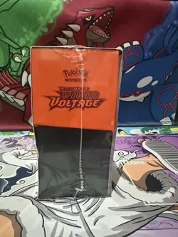 Pokemon TCG Sword And Shield Vivid Voltage Elite Trainer Box - Image 2