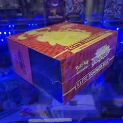 Pokemon TCG: Sword & Shield-Vivid Voltage Elite Trainer Box (133 Cards) 820650807688 - Image 4