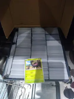 5250 Pokemon Card Bulk Job Lot ; 2500+ CUR 1600 TRAINER 800+REV/HOLO & 350 HOLO - Image 3