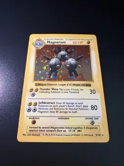 Shadowless Magneton 9/102 Holo Rare Base Set Pokemon Card WOTC Vintage - Image 1
