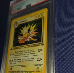 The Pokemon Company Jolteon 04/64 Jungle Holo Rare 1st Edition 1999 PSA 4 - Image 4