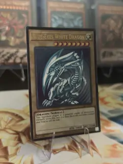 Yu-Gi-Oh! Blue-Eyes White Dragon LCKC-EN001 Version2 Original Artwork Ultra Rare - Image 3