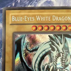 Konami Yu-Gi-Oh! TCG Blue-Eyes White Dragon FL1-EN001 LE Holo Secret ENG - Image 4