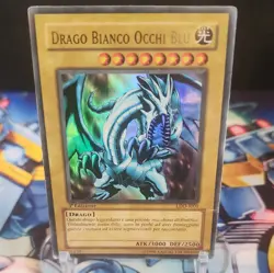 Konami Yu-Gi-Oh! Blue-Eyes White Dragon LOB Secret Rare 1st Edition IT - Image 1