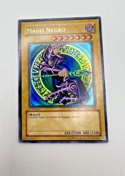 Vintage Yu-Gi-Oh Mago Negro Dark Magician DIY-P006, 1st Edition Portuguese MINT - Image 1