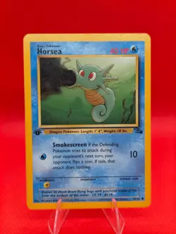 HORSEA 49/62 C FOSSIL POKEMON 1ST EDITION LP - Image 1