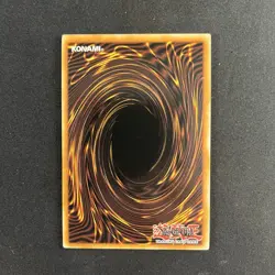 Blue-Eyes White Dragon SDBE-EN001 Ultra Rare Unlimited Edition Yu-Gi-Oh! Card NM - Image 2