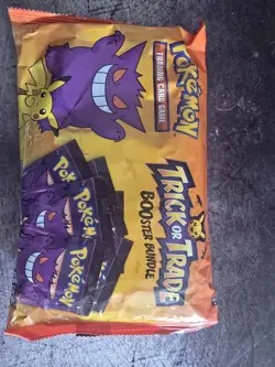 2022 Pokemon TCG TRICK OR TRADE BOOSTER BUNDLE New & Sealed Halloween 40 Packs - Image 1