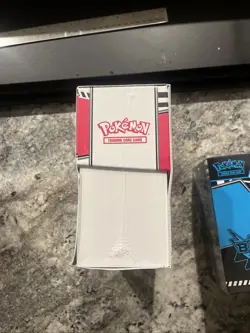 Pokemon TCG Black Bolt and White Flare ETB - FACTORY SEALED - Image 4