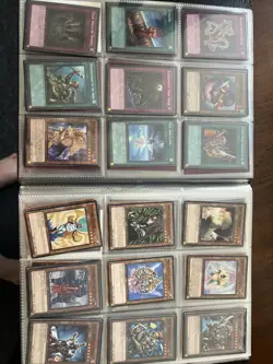 🔥🔥🔥🔥Yugioh Binder Lot Of Cards - Image 5