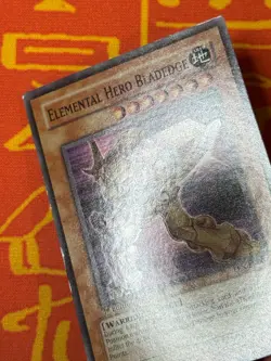 YUGIOH ELEMENTAL HERO BLADEDGE SUPER RARE 1ST EDITION LIGHT PLAY EEN-EN007 - Image 3