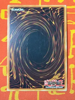 YUGIOH DARK MAGICIAN OF CHAOS ULTRA RARE 1ST EDITION LIGHT PLAY YGLD-ENC02 - Image 2