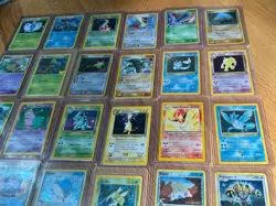 NICE! 30 Pokemon Card Lot 1st Ed Vintage Holos Reverse Stamps NM-LP-MP WOTC !!! - Image 2