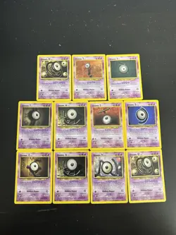 Vintage Bulk Lot of 700+ WOTC Era Pokemon Cards! A lot of starters. - Image 2