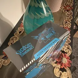 Pokemon TCG Scarlet & Violet Black Bolt Elite Trainer Box - English - Image 2