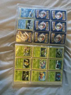 Full Binder of Random Pokemon Cards Bundle Pokemon TCG Trading Cards - Image 2