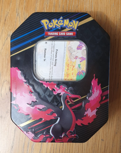 Pokemon TCG Crown Zenith Galarian Moltres Tin with 250+ cards Near Mint - Image 1