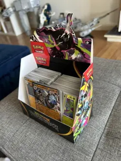 Bundle of 300 genuine Pitch Black Pokemon TCG cards in near mint condition - Image 2