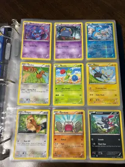 Official Pokemon TCG Kalos Starters 3-Ring Binder w/180 cards Ultra Pro 2013 - Image 4