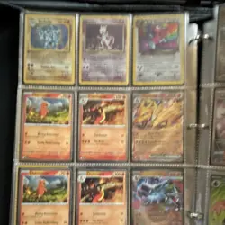 Pokemon TCG full Binder over 1000 cards - Image 4