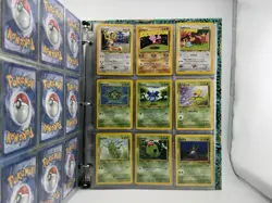 Pokemon TCG Southern Islands 3-Ring Binder with 40 cards - Image 3