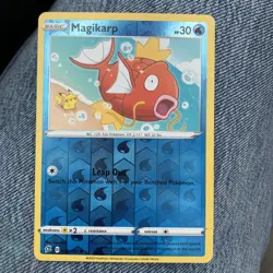POKEMON MAGIKARP 039/192 REVERSE HOLO REBEL CLASH LP PIKACHU IN BACKGROUND - Image 1