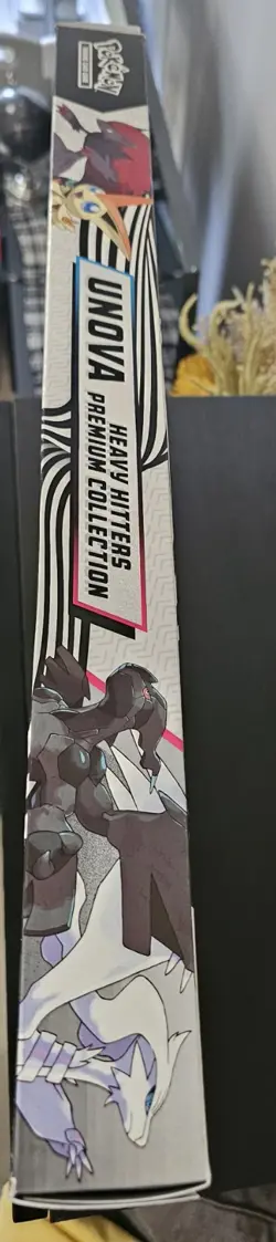 Pokemon TCG Unova Heavy Hitter Premium Collection Box - Image 5