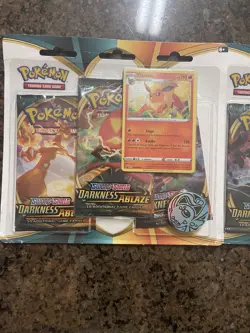 Pokemon TCG Sword & Shield Darkness Ablaze Flareon 3-Pack Blister Sealed lot 2 820650807169 - Image 2