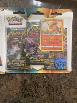 Pokemon TCG Sword & Shield Darkness Ablaze Flareon 3-Pack Blister Sealed lot 2 820650807169 - Image 3