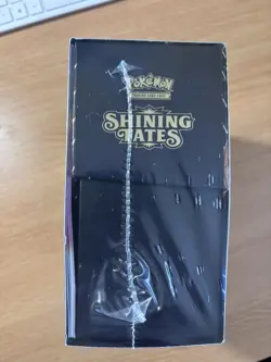 Pokemon TCG Shining Fates Elite Trainer Box ETB New & Sealed no tears - Image 4