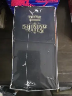 Pokemon TCG Shining Fates Elite Trainer Box ETB New Factory Sealed 820650808173 - Image 5